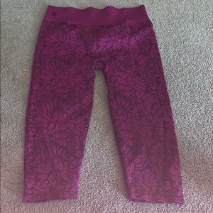 Like New Fushia Fabletic Crop Leggings